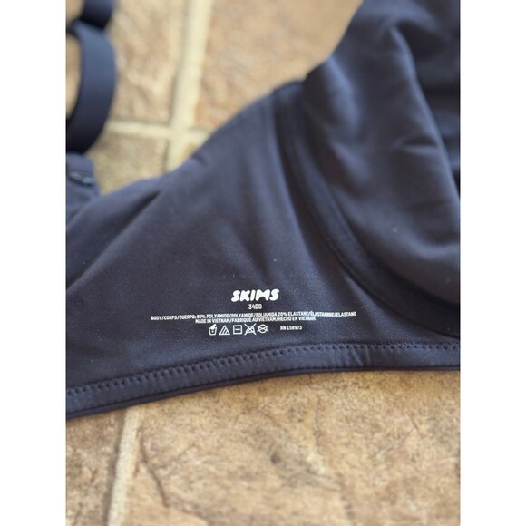 Skims Fits Everybody Unlined Demi Bra Onyx Size 34DD - Picture 8 of 10